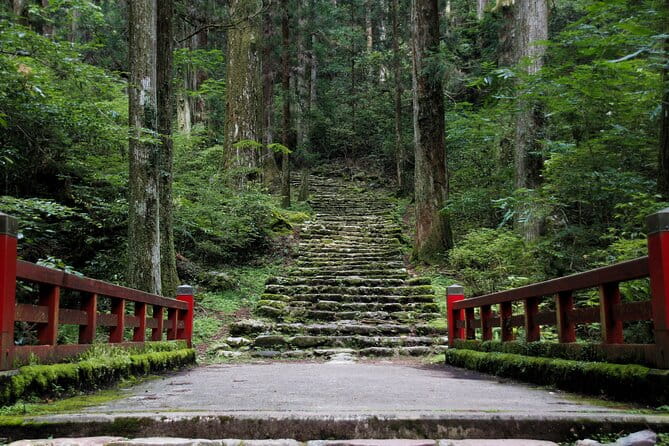 Explore Holy Mt Horaiji Private Tour - Key Points