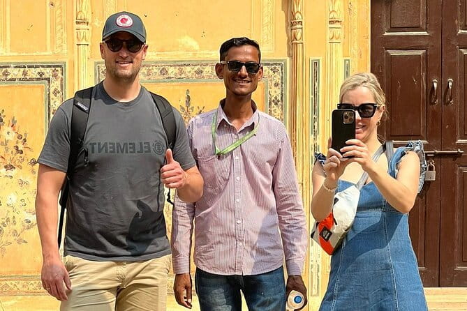 Explore Local Experience Jaipur Sightseeing Tour by Car + Guide - Key Points