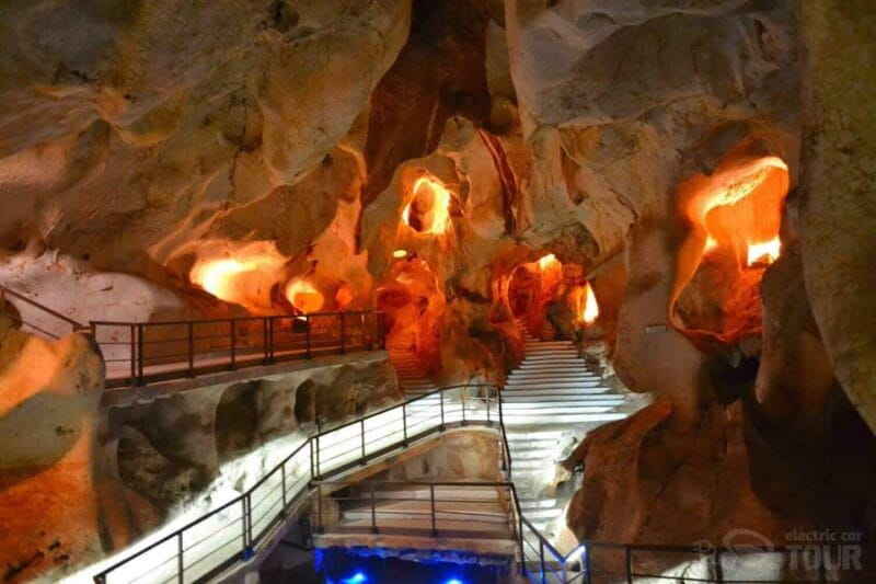 Explore Málaga and the Treasure Caves by Electric Car - Discovering the Wonders of the Treasure Caves