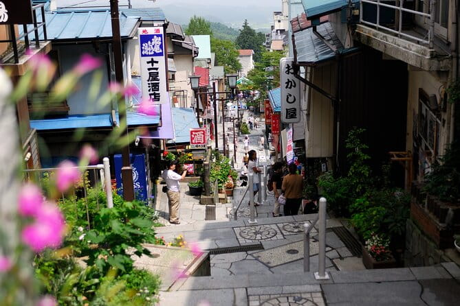 Explore Ninja Town Walking in Gunma From Tokyo - Dining Options in Ninja Town