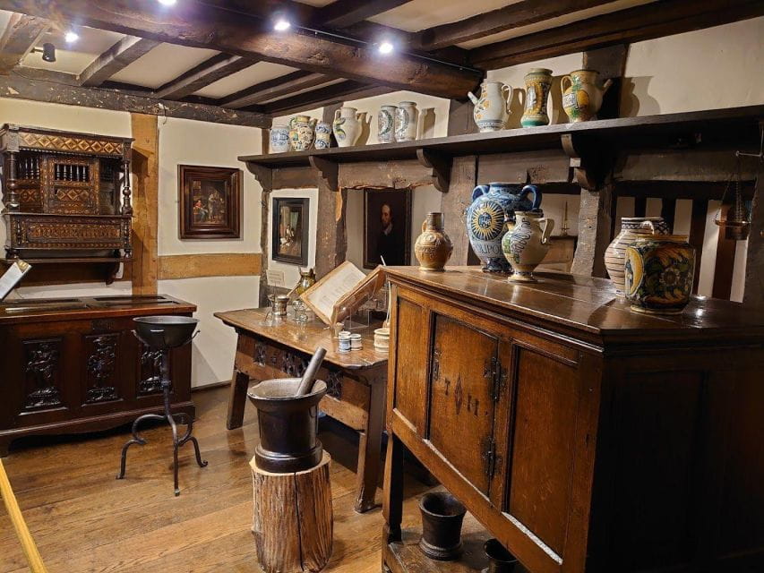 Explore Stratford-Upon-Avon: A Self-Guided Audio Tour - Visit Shakespeares Former School