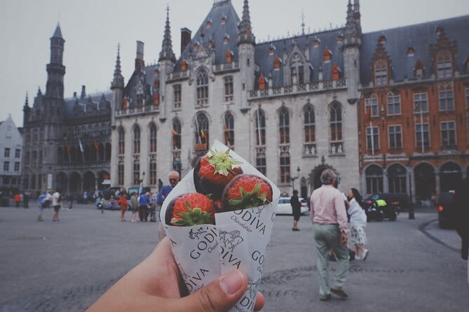 Explore the Instaworthy Spots of Bruges with a Local - Key points / Takeaways
