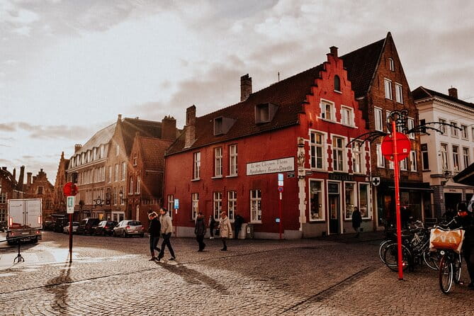 Explore the Instaworthy Spots of Bruges with a Local - What Makes the Photography Tips Valuable?