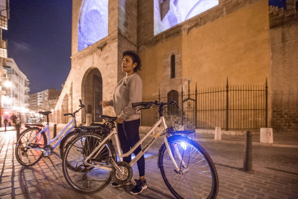 Explore Valencia by Night: 2-Hour Night Bike Tour - Customer Reviews