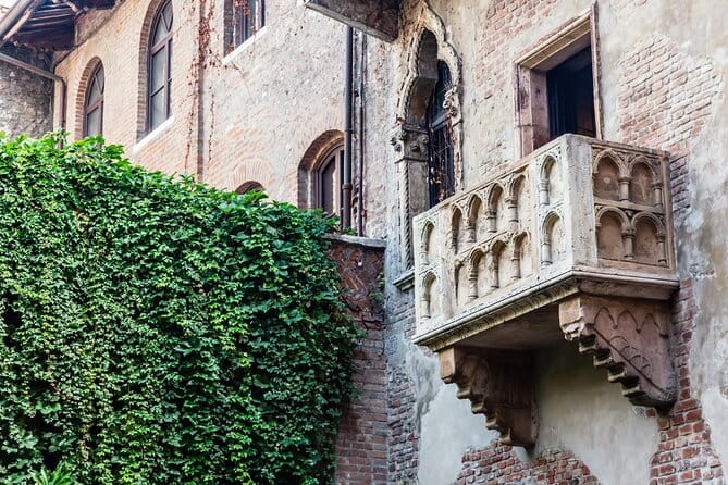 Explore Verona in 60 minutes with a Local - The nitty-gritty of the Verona walking tour