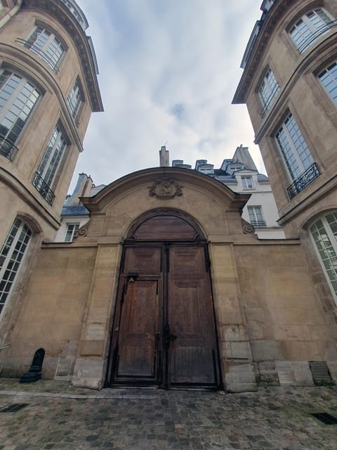 Exploring contemporary art galleries - Key Points / Takeaways