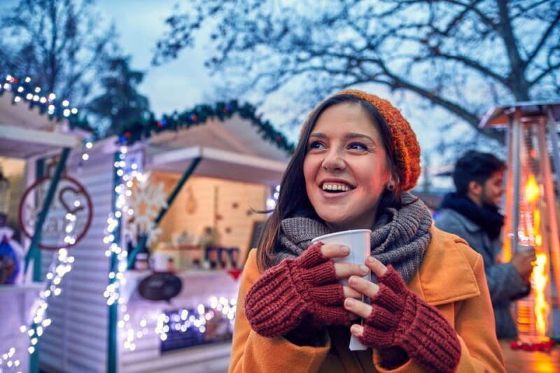 Exploring Florence During Christmas Period - Walking Tour - Exploring the Santa Croce Market and Basilica