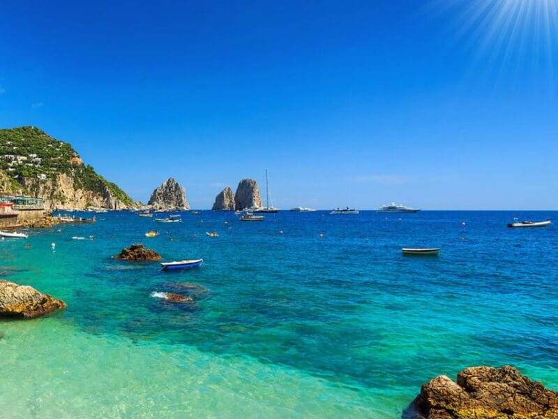 Exploring Italy: From Napoli to Capri - Scenic Walks and Relaxation