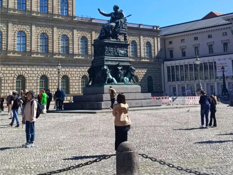 Exploring Munich by Pedicab: Premium Two Hour Tour - Discovering Munich on a Pedicab: An Insider’s Guide