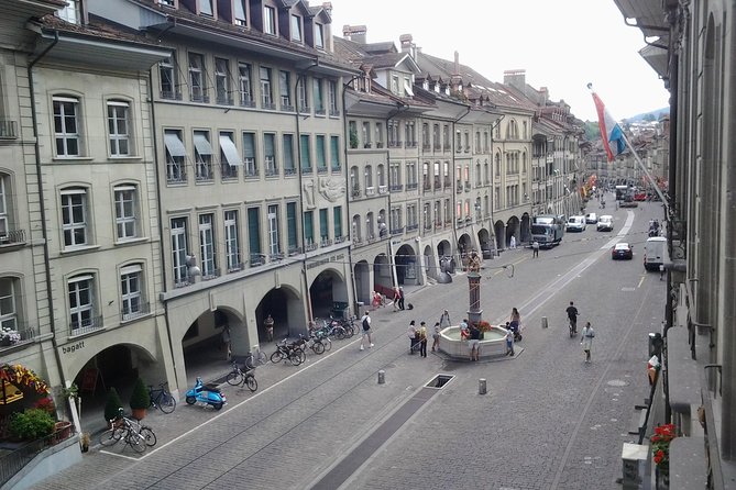Exploring UNESCO Gem: Private 3-4 Hour Walking Tour of Bern - Exploring Berns History