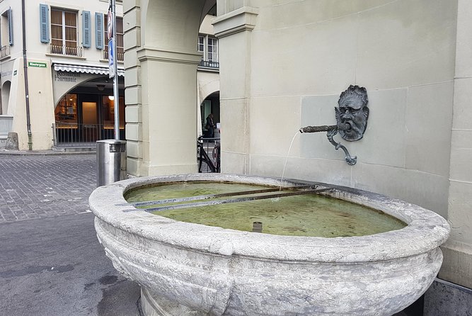 Exploring UNESCO Gem: Private 3-4 Hour Walking Tour of Bern - Accessibility and Accommodations