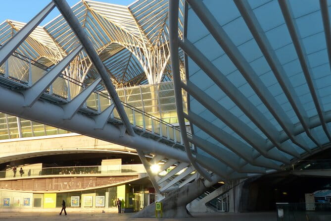 EXPO 98 walking tour with cable car trip - Starting Point: Estação do Oriente — Modern Architecture and History