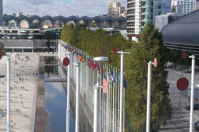EXPO 98 walking tour with cable car trip - The Oceanário de Lisboa — A World-Class Aquarium