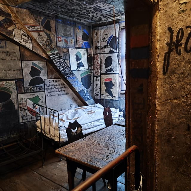 EXPRESS TOUR of Historic Heidelberg - The Highlights in 1 h - Deep Dive into the Landmarks