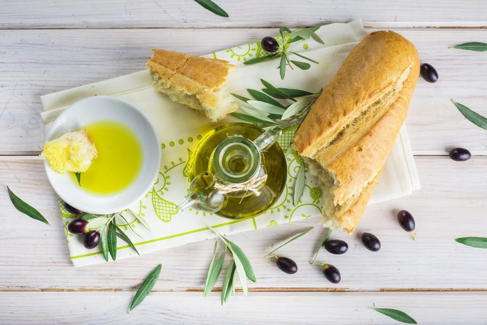 Extra Virgin Olive Oil Tasting - Expert Guidance on Tasting