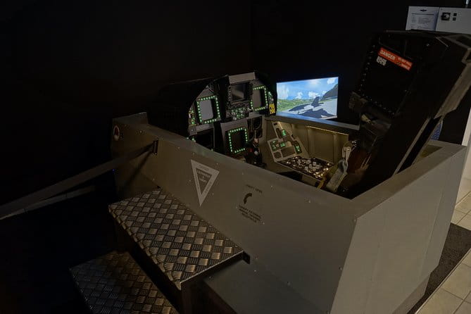 F / A-18 fighter jet flight simulator in Zurich - Key points / Takeaways