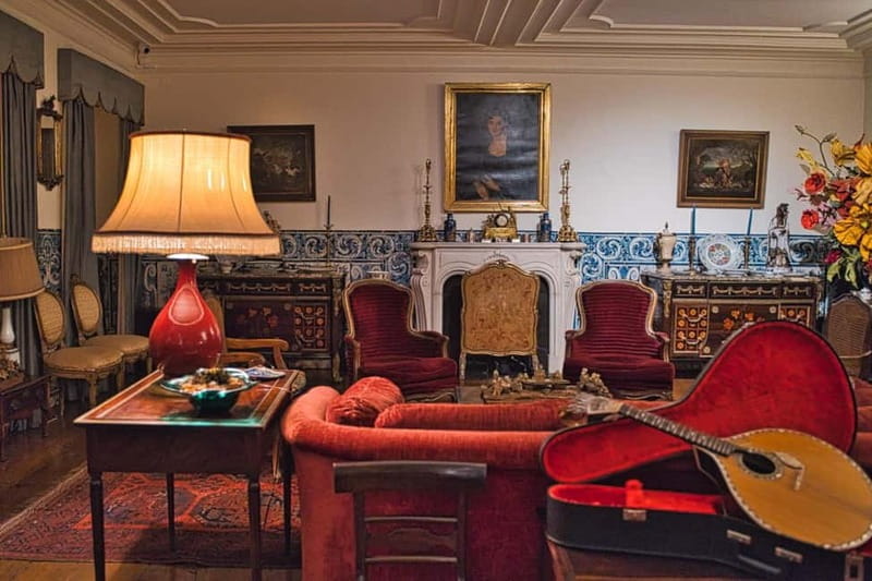 Fado: Guided Historical Tour with Local Dinner - Discovering the Heart of Lisbon’s Fado: A Guided Tour with Dinner