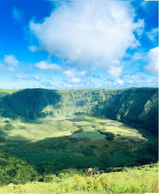 Faial Island: Caldeira Perimeter Hiking Tour - Walking in the Footsteps of Volcanoes