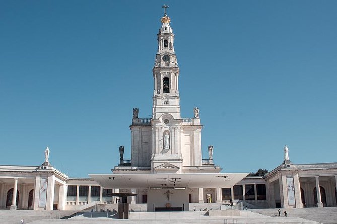 Faith and Heritage: Fatima, Batalha, Nazare, Obidos From Lisbon - Architectural Gems of Obidos