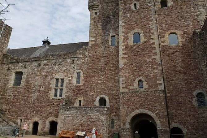 Falkirk Wheel, Doune Castle, Stirling Castle Private Tour - FAQs