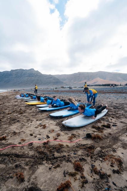 Famara : Surfing Lessons - Location and Duration