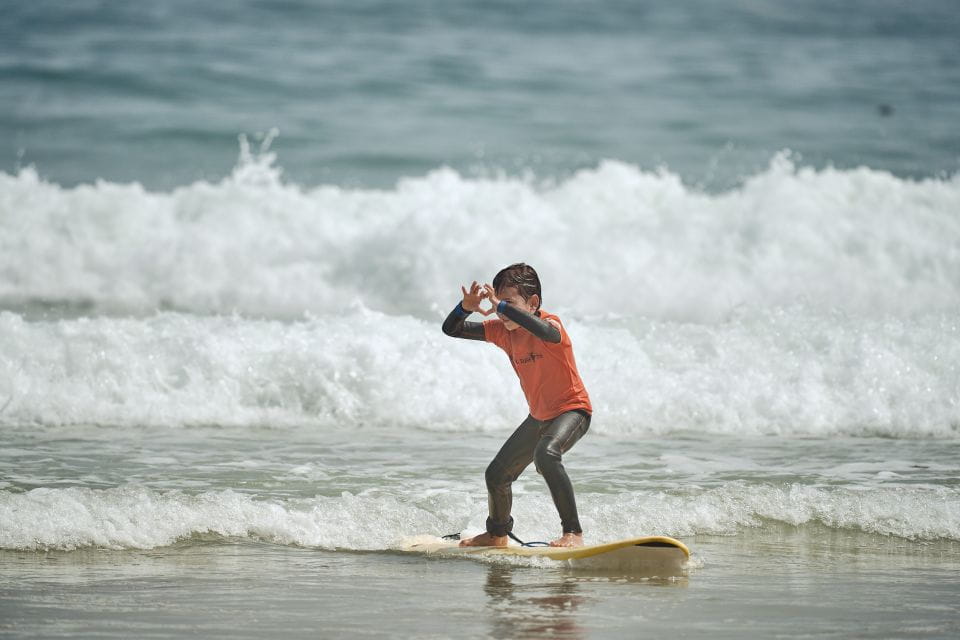 Family/Children Surf Lesson - Instructor Qualifications