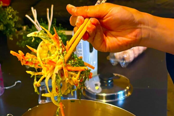 Family Friendly Osaka Tempura Cooking Class - Class Structure and Experience