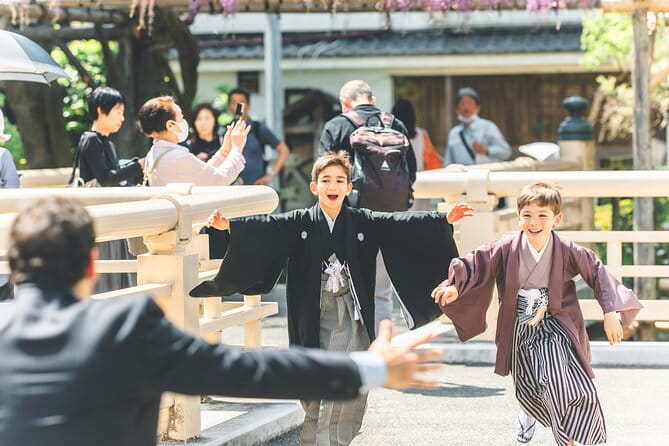Family Kimono Portraits at One of the Oldest Shrines in Tokyo - Discovering Tokyos Historic Shrines