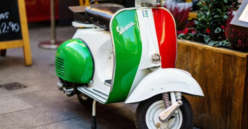 Fantastic vespa tour with driver in Rome - The Comfort and Flexibility of a Vespa Ride