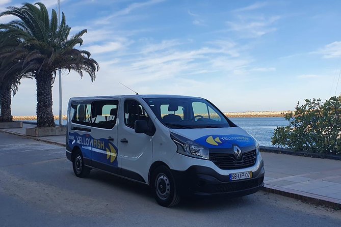 Faro Airport - Albufeira: Private Return Transfer - Meeting and Pickup