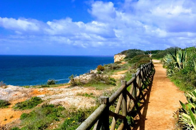 Faro airport (FAO) to Lagos - The Drive from Faro to Lagos: Scenic and Comfortable