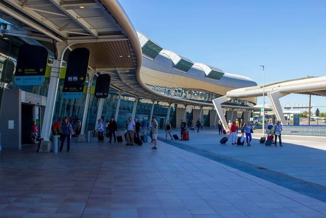Faro Airport Private Transfer - Albufeira (Arrival) - Ease of Arrival: Finding Your Driver at Faro Airport