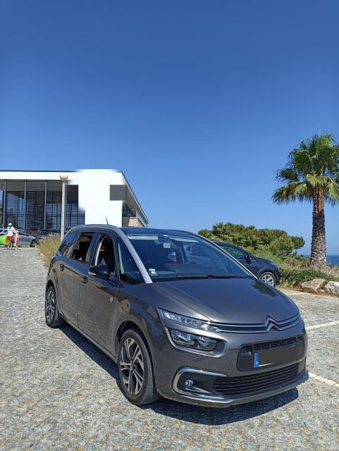 Faro Airport: Private Transfer to Vilamoura & Quarteira - Vehicle and Amenities
