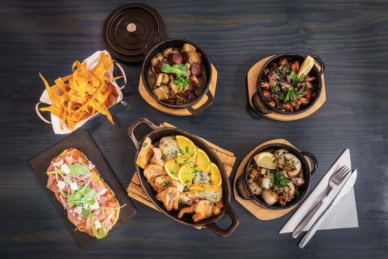 Faro: Portuguese Wine and Tapas Guided Tour - Key points / Takeaways