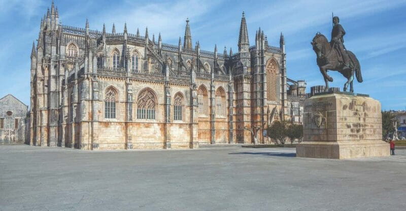 Fátima, Batalha, Nazaré and Óbidos: Day Trip From Lisbon - Entering Portugal’s Sacred and Historic Heart