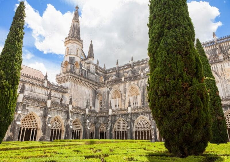 Fatima, Batalha, Nazaré and Óbidos - Visiting the Monastery of Batalha