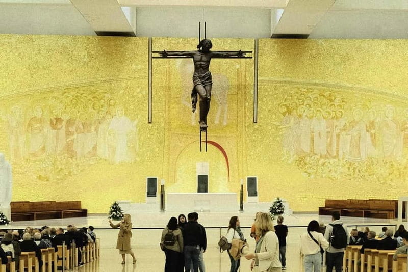 Fátima + Batalha Tour  Culture and History Departing from Porto - Key Points / Takeaways