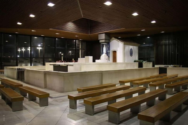 Fátima + Batalha Tour  Culture and History Departing from Porto - Batalha Monastery: Gothic Grandeur in a UNESCO World Heritage Site