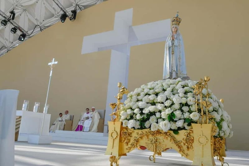 Fátima tour by Luxury Mercedes - A Closer Look at the Fátima Tour in Portugal