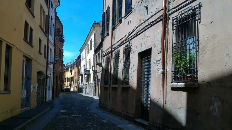 Ferrara: Medieval Ferrara and the Jewish Ghetto Walking Tour - Walking Through Ferrara: An In-Depth Review