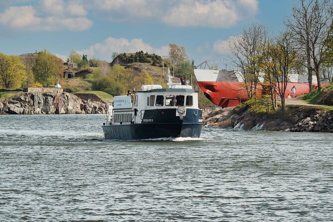 Ferry to Suomenlinna Fortress Island - Key Points / Takeaways