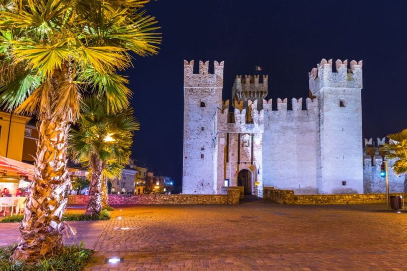 Festive Journey in Sirmione Christmas Walking Tour - Exploring the Grotte di Catullo