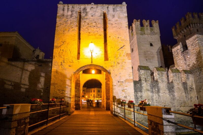 Festive Journey in Sirmione Christmas Walking Tour - Practical Aspects and What to Expect