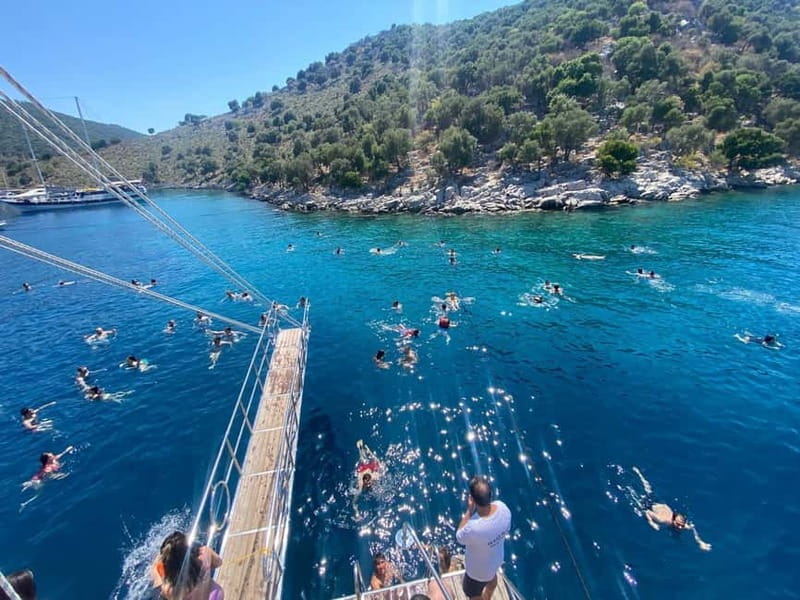 Fethiye: 12 Islands Boat Tour with Lunch and Transfer Option - Exploring Yassica Islands: The First Stop