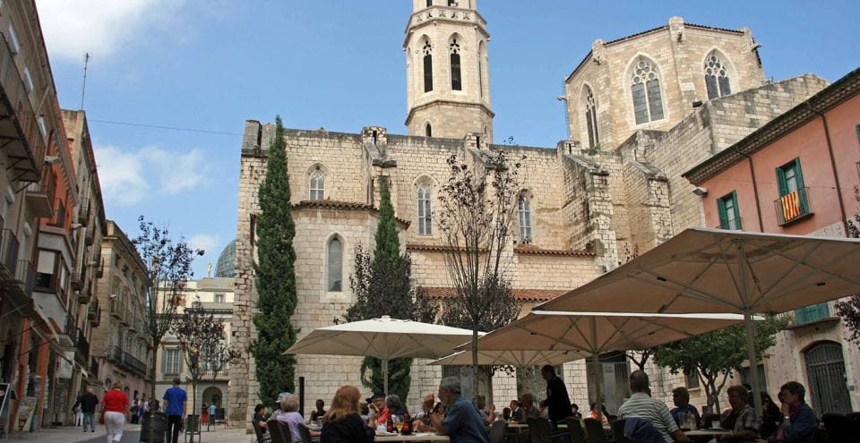 Figueres: City Walking Tour & Dali Museum - Dalis Life and Influence