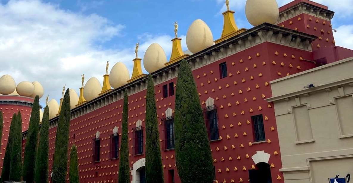 Figueres: Dalí Theater-Museum Guided Tour - Guided Tour Experience