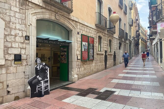 Figueres Walking Tour with Guided Visit to the Dalí Museum - Who Will Love This Experience?
