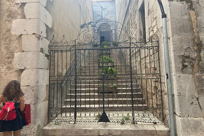 Figueres Walking Tour with Guided Visit to the Dalí Museum - FAQ