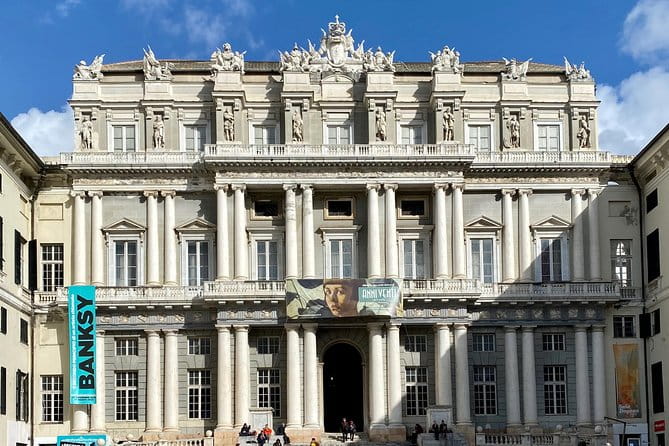 Finance and Nobility: Explore medieval Genoa on a self-guided audio tour - Concluding at Piazza Raffaele De Ferrari