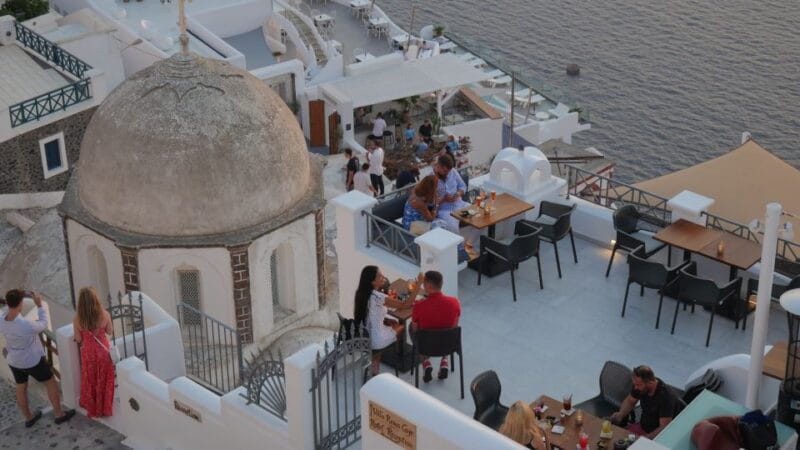 Fira: Walking Tour with Cable Car Ride - Discovering Fira: A Walk Through the Heart of Santorini